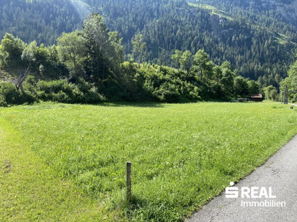 Freilandgrundstück in Pfunds – 4.554 m² mit asphaltierter Zufahrt