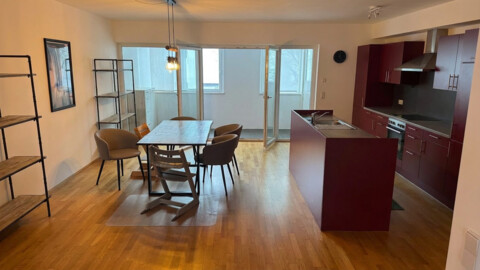 Großzügige 3-Zimmer-Wohnung mit Wintergarten, Balkon & Tiefgarage in Mühlau