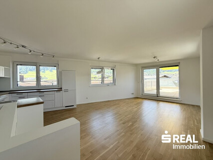 4-Zi Maisonettewohnung mit Dachterrasse, Balkon und Parkplatz in Axams