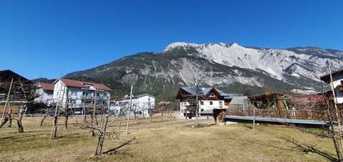 Baugrund in sonniger Lage mit guter Bebauungsmöglichkeit!