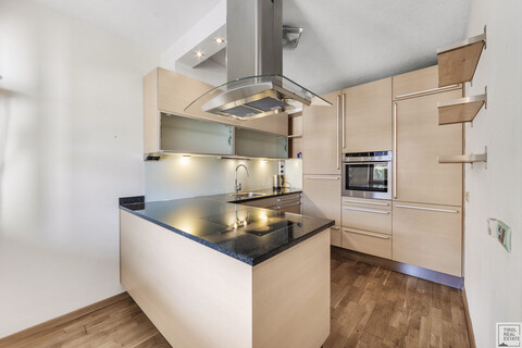 PREISREDUKTION !
Maisonettewohnung mit Gartenidylle - Ein Zuhause für Lebensqualität und Geborgenheit
