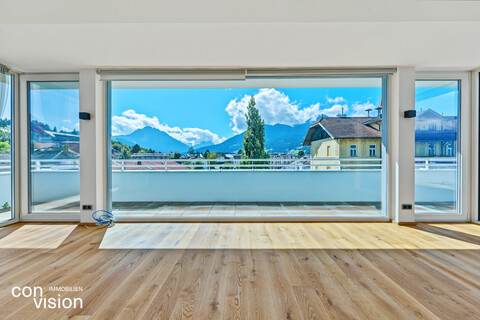 Penthouse mit 87 m² Dachterrasse und Bergblick in Igls