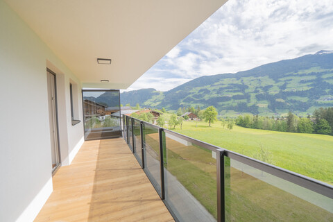 Moderne 4-Zimmer-Neubauwohnung mit Bergpanorama im Zillertal