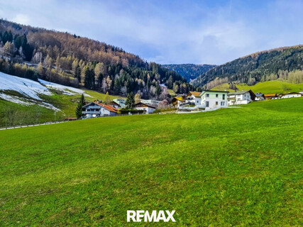 Vielseitiges Angebot – 1040 m² großes Grundstück in Matrei am Brenner!