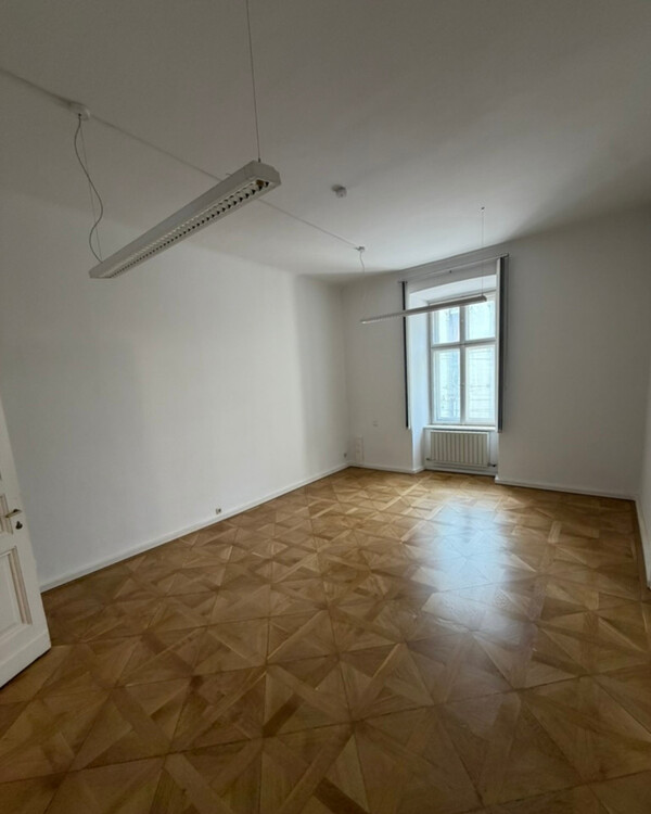 Repräsentatives 124 qm Altbau-Büro in Innsbruck zu mieten