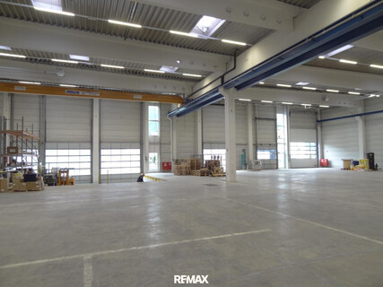 Zwei neue bzw. neuwertige Gewerbehallen gelangen im Gewerbegebiet von Wattens zur Vermietung - auch einzeln anmietbar