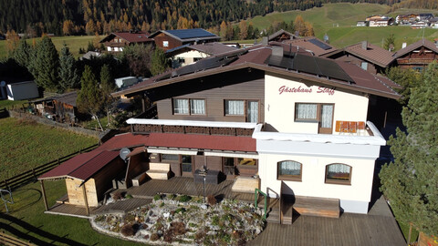 Wohnhaus mit 4 Ferienwohnzungen in sonniger Lage!!
