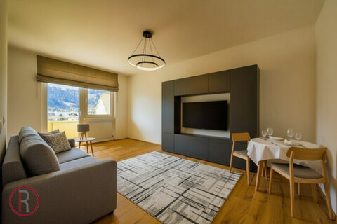 Moderne, zentrumsnahe Garconiere mit sonnigem Balkon in Hall