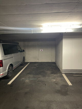 Tiefgaragenstellplatz Ing.-Etzel-Straße 5