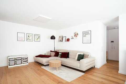 Moderne 5-Zimmer-Gartenwohnung in sonniger Lage