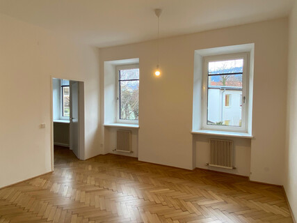 Geräumige 5-Zimmer-Altbauwohnung in Wilten | ca. 130 m² | 2 Bäder & Loggia
