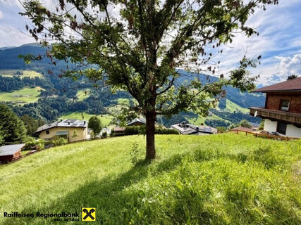 Sonniges Baugrundstück am Weerberg ideal für Ihr Eigenheim