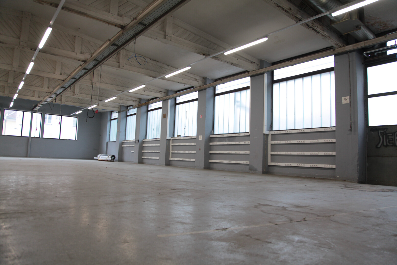 Gewerbehalle in Innsbruck zu vermieten