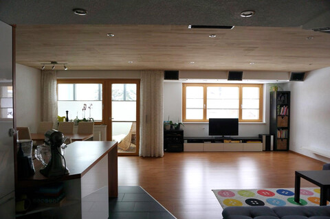 Moderne hochwertige 4-Zimmerwohnung mit Wintergarten in gepflegter Wohnanlage in Steinach a.Br, 104 m² Wfl, Keller, TG, ab sofort