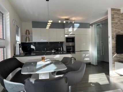 Exklusives Penthouse mit sonniger Dachterrasse &  Bergblick in Wattens