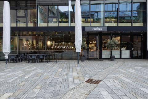 Gastro I Sparkassenplatz 