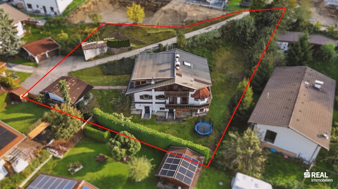 Ein Zuhause mit Charakter – Großzügiges Anwesen mit Bergpanorama im Herzen von Omes
