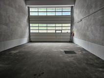 Gewerbehalle/Lager mit 125 m² Nutzfläche und 47m² Vorplatz im Gewerbepark Völs zu vermieten