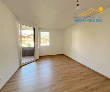 MEDRAZ - 3-ZIMMER-WOHNUNG - BLUTSCHWITZERWEG 4