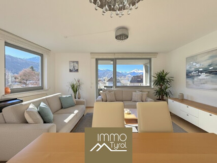 Lichtdurchflutete 4-Zimmer-Eckwohnung mit Südwestbalkon & Bergblick