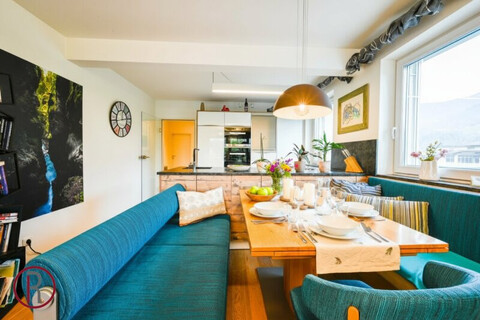 Modernes Wohnglück in Stans: Lichtdurchflutete 3-Zimmer-Wohnung mit Panorama-Terrasse & Tiefgarage