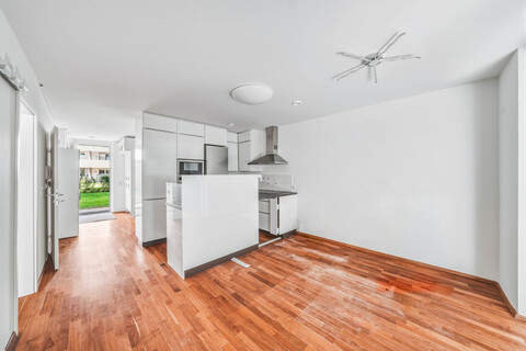 3-Zimmer-Gartenwohnung mit großer Terrasse & Tiefgaragenstellplatz in Innsbruck