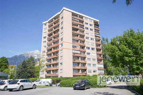 RENOVIERTE 3-ZIMMER WOHNUNG IN ZENTRALER LAGE