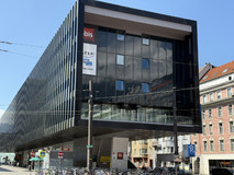 TG-Abstellplätze am Hauptbahnhof Innsbruck mit E-Ladestationen