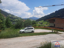 Grundstück mit Einreich-Plan für ein Haus mit 6 Wohneinheiten