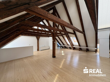 SCHÖNE BÜRO- BZW. ATELIERRÄUME