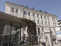 Investitionschance: Moderne, stilvolle Büroeinheit in Denkmalimmobilie