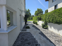 Toplage Eckreihenhaus mit Pool