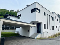 Doppelhaushälfte in ruhiger und sonniger Lage