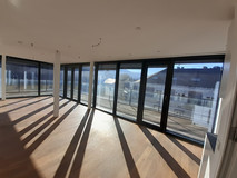 RARITÄT: LUXURIÖSE WOHNUNG IN DER INNENSTADT MIT GROSSZÜGIGEN AUSSENFLÄCHEN UND FANTASTISCHEM BERGBLICK