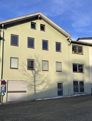 Sanierungsbedürftiges Mehrparteienhaus mit Ausbaupotenzial im Zentrum von Schwaz