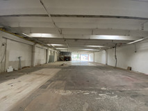 Betriebs- & Lagerhalle in Top-Lage an der B171