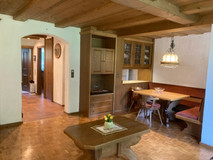 Zwei Zimmer Wohnung in Seefeld