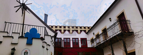 REPRÄSENTATIV - ZENTRALE LAGE - SOFORTBEZUG MÖGLICH