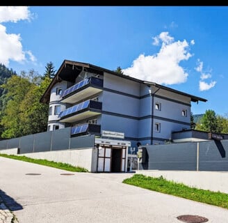 Mehrparteienhaus Tirol – 6 Wohnungen, 100 % touristisch nutzbar, parifiziert, kernsaniert, PV