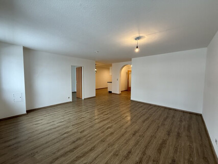 Kitzbühel: großzügige 2-Zimmer-Wohnung mit Balkon und Tiefgaragenabstellplatz