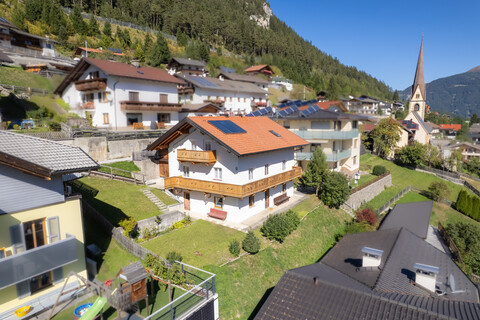 Haus mit Traumaussicht in Trins – viel Platz & großes Potenzial für Ihr Traumzuhause!