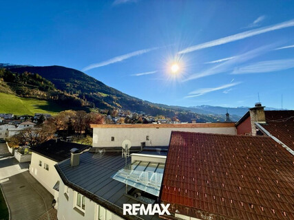 Neuwertige 2-Zimmer-Wohnung mit Tischlerausstattung im Herzen von Schwaz