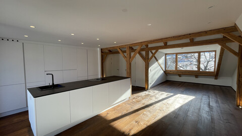 PENTHOUSE m. Holzdachstuhl 3-Zi. - Götzens 