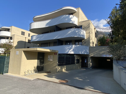 HÖTTING - Knappenweg 35 - Tiefgaragen Autoabstellplatz