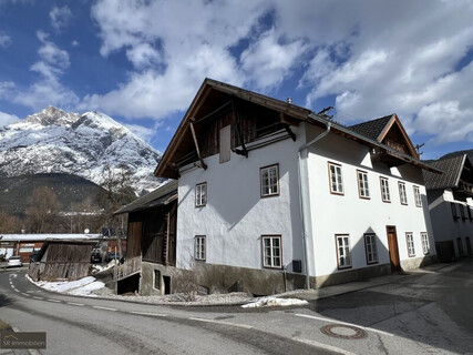 Historisches Bauernhaus mit Charakter und Raum für Ideen