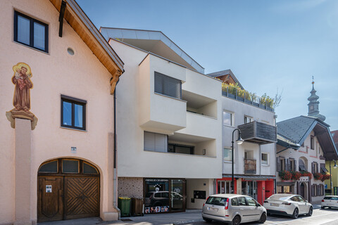 Neuwertige 3-Zimmer-Wohnung im Zentrum von Zirl