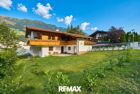 Großzügiges Wohnhaus | Garten | Bergblick | 2 Wohnungen davon 1 Ferienwohnung