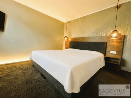 TOP-LAGE in SEEFELD: Modernes, vollmöbliertes APARTMENT mit großem Balkon direkt neben dem GOLFPLATZ ab sofort zu kaufen!