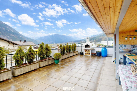Neuer Preis!! Großzügige 5-Zimmer-Wohnung mit Terrasse und Kamin in Tarrenz!