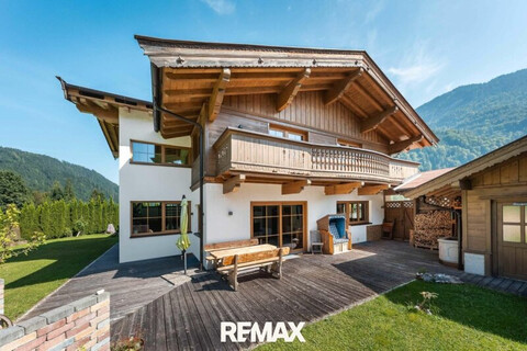 Wohnen im Grünen: Landhaus mit Einliegerwohnung